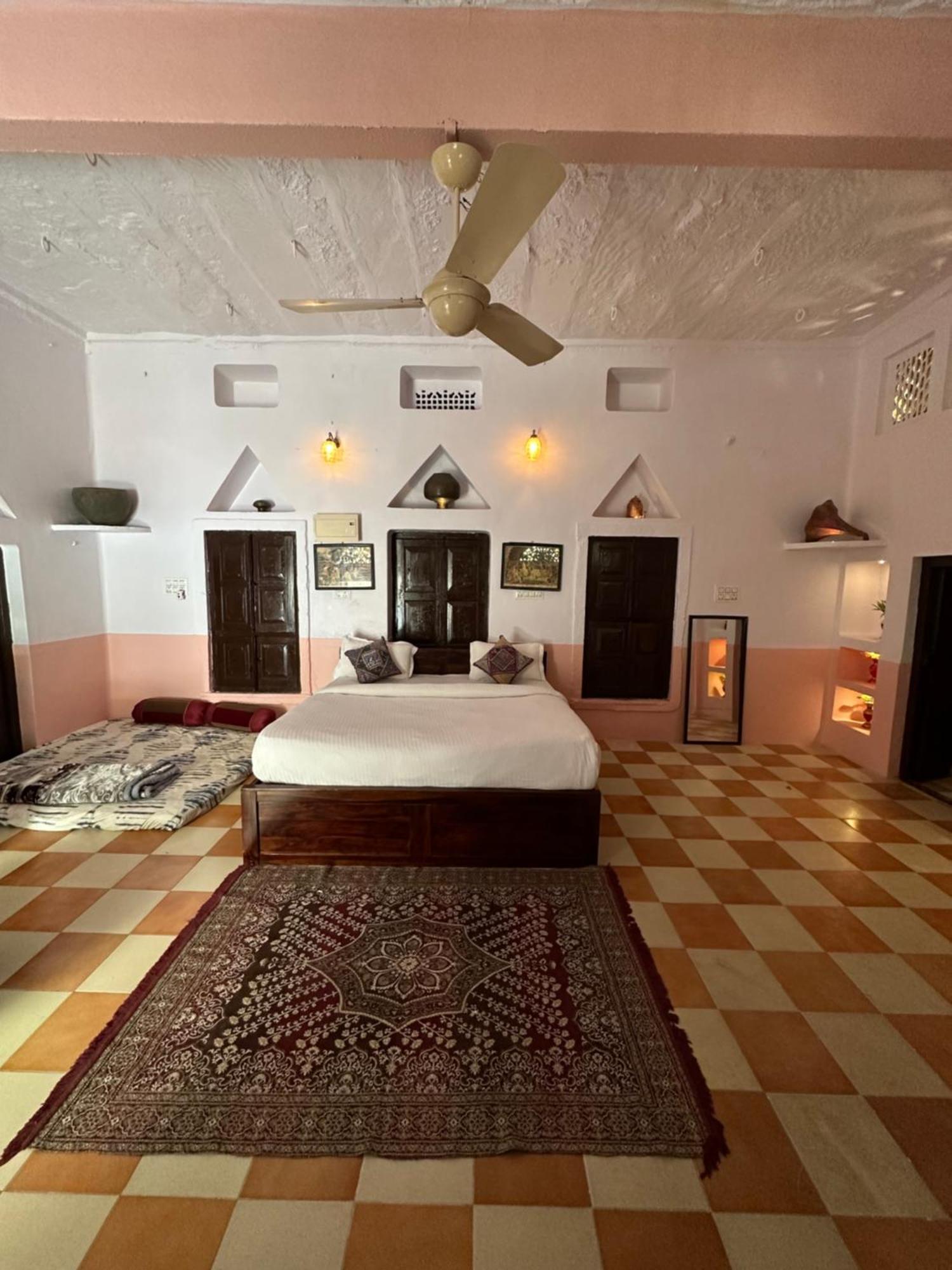 Отель Balarwa Haveli Джодхпур Экстерьер фото