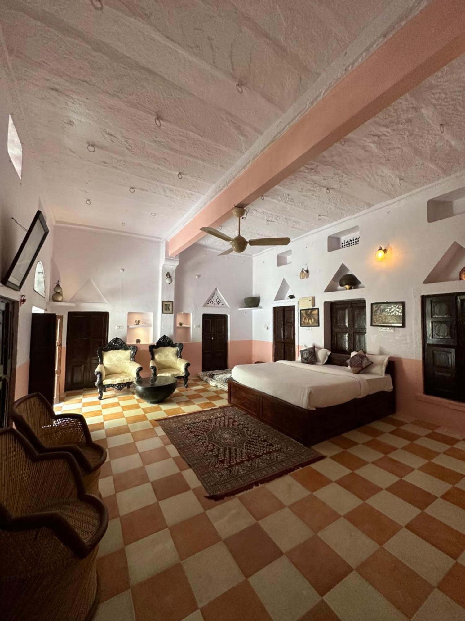 Отель Balarwa Haveli Джодхпур Экстерьер фото